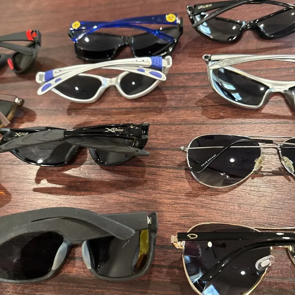 Lot of 12 - Men’s Sunglasses Hurley Maxx Xloop Prive Revaux Unbranded E34